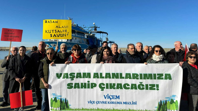Kafes tipi balık çiftlikleri projesine karşı protesto; "Kabul etmiyoruz, buraya ayak basmayın!"