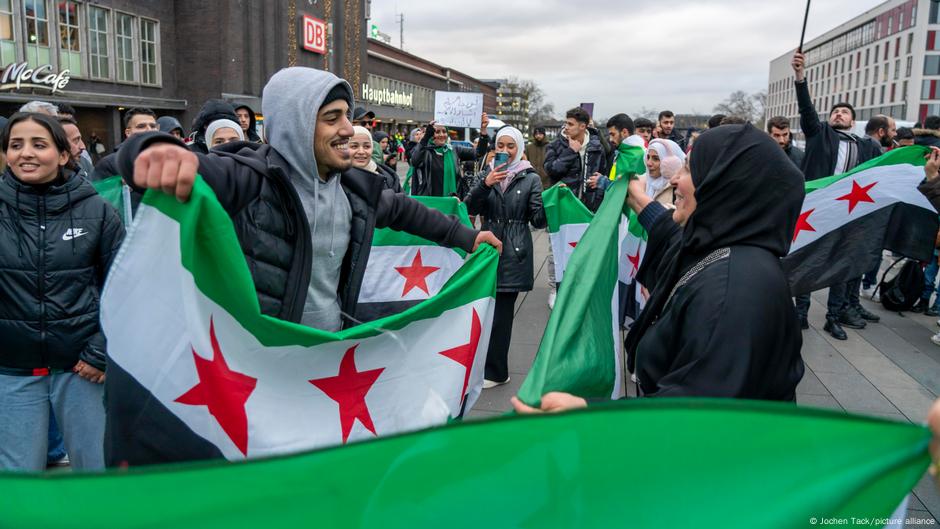 Almanya İçişleri Bakanı: Suriyelilere sağlanan koruma incelenecek