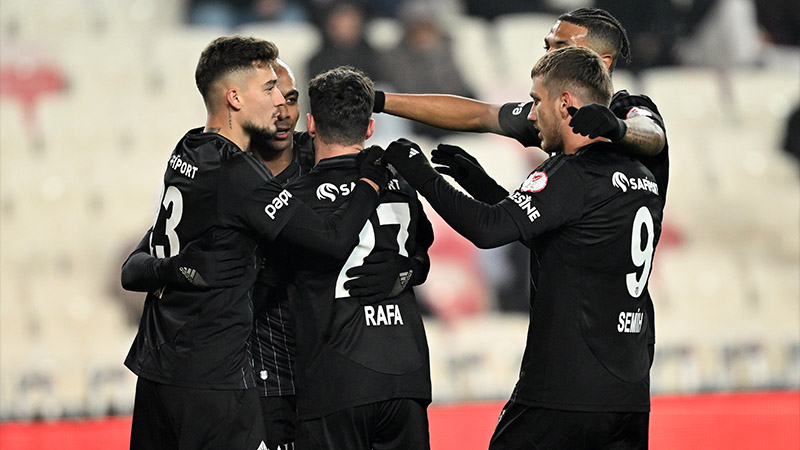 Beşiktaş, Sivasspor engelini tek golle geçti; kupaya galibiyetle başladı