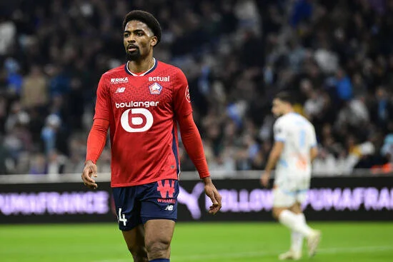 5) Alexsandro listenin son sırasında. Lille forması giyen 25 yaşındaki Brezilyalı oyuncunun Fransız ekibiyle sözleşmesi 2028'de bitecek. 2022'den bu yana bu kulüpte oynuyor. Bu sezon 27 resmi maçta 2386 dakika forma giyerken 2 de asist yaptı.