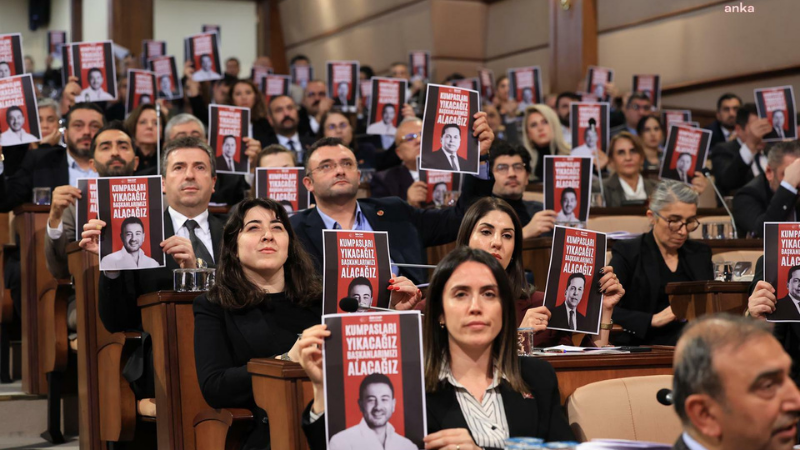 İBB Meclisi: Halk televizyonlarda, kahvelerde 'operasyon toto' oynamaya başladı!