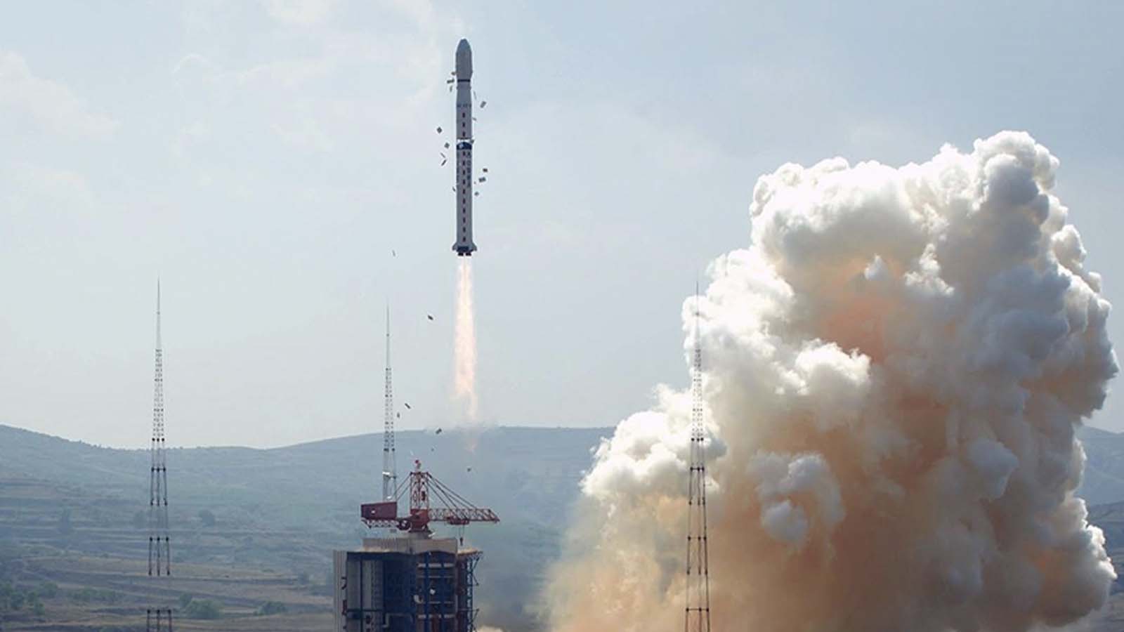 Çin, CERES-1 roketiyle 5 uydu fırlattı