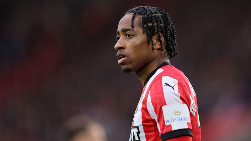 Galatasaray'dan sağ bek hamlesi: Kyle Walker-Peters ile görüşmeler başladı