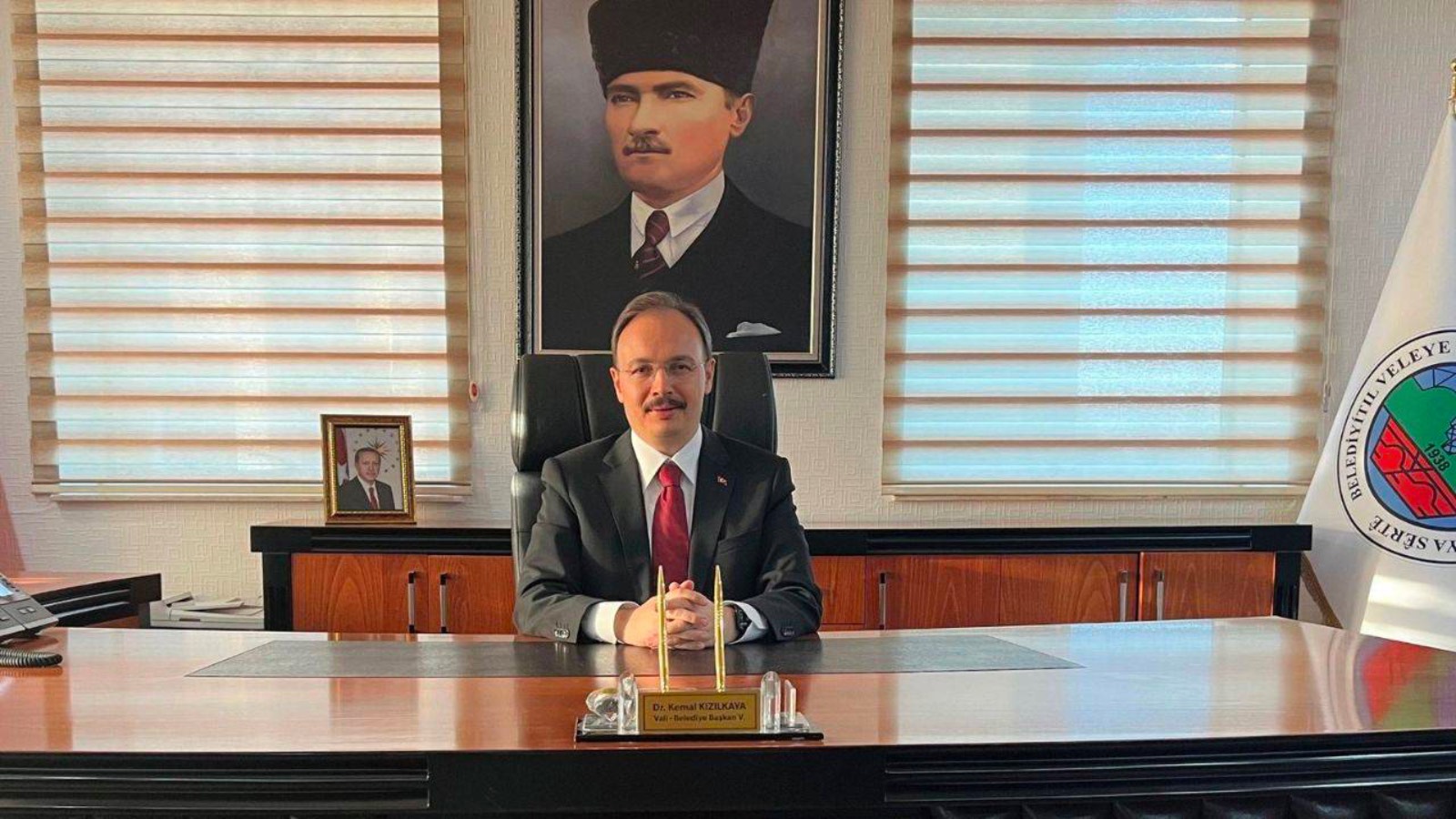MEMBRU al partidului DEM, Aslan, care a numit “hoț” administratorul din Siirt, a fost arestat  