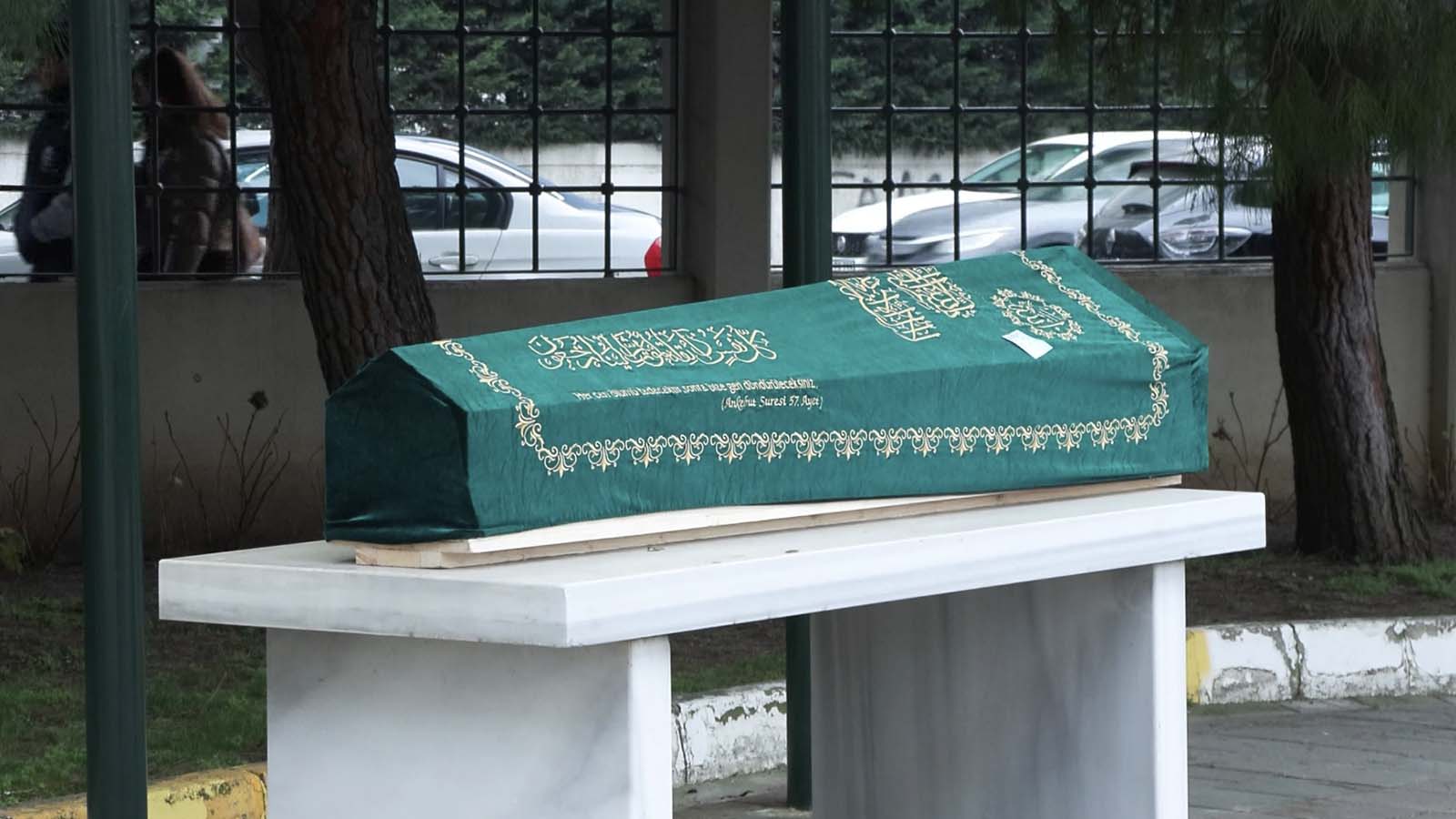 Yenidoğan Çetesi sanıklarından İlker Gönen, İstanbul’da toprağa defnedildi