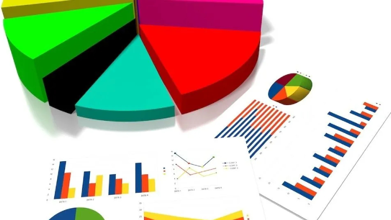 Yapılan araştırmalarda demokrasiyi puanlamaları da istendi. Halk TV'de yer alan habere göre, 1-10 arasında yapılan değerlendirmeler sonucunda Türkiye'deki demokrasi sınıfta kaldı. Genel memnuniyet puanı 4 olarak ölçüldü. Demokrasiye verilen puanlarda en fazla puanı AK Parti-MHP seçmeni verdi.