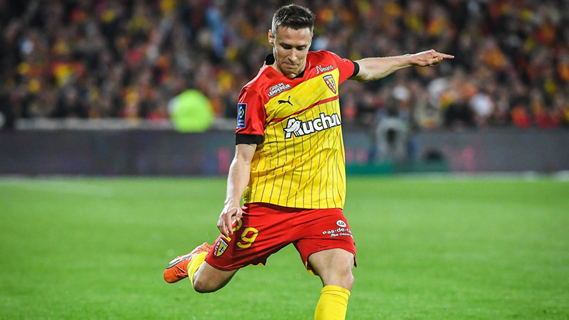 Galatasaray'ın hedefindeki Frankowski kadroya alınmadı