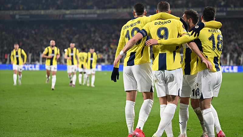 Fenerbahçe yıldızlarıyla galibiyete uzandı; Kadıköy'de tur kapısını araladı