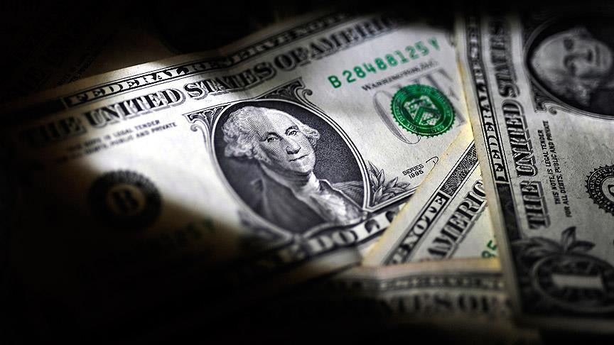 Analizde Fed'in dolarda kısa pozisyonlar için destekleyici olması olasılığının düşük olduğu ifade edilirken, 2025 için geçen yıl üç faiz indirimi tahmini öngörüldüğü ancak bunun mevcut değerlendirmede bir faiz indirim beklentisine çekildiği belirtildi.