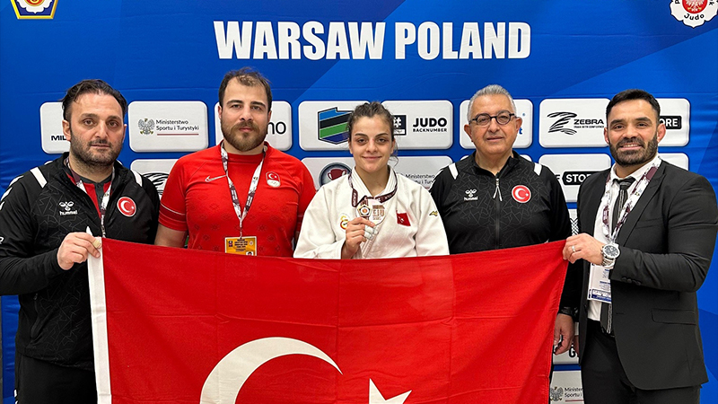 Milli judocu Ayten Yeksan, Varşova Avrupa Açık Turnuvası'nda bronz madalya aldı