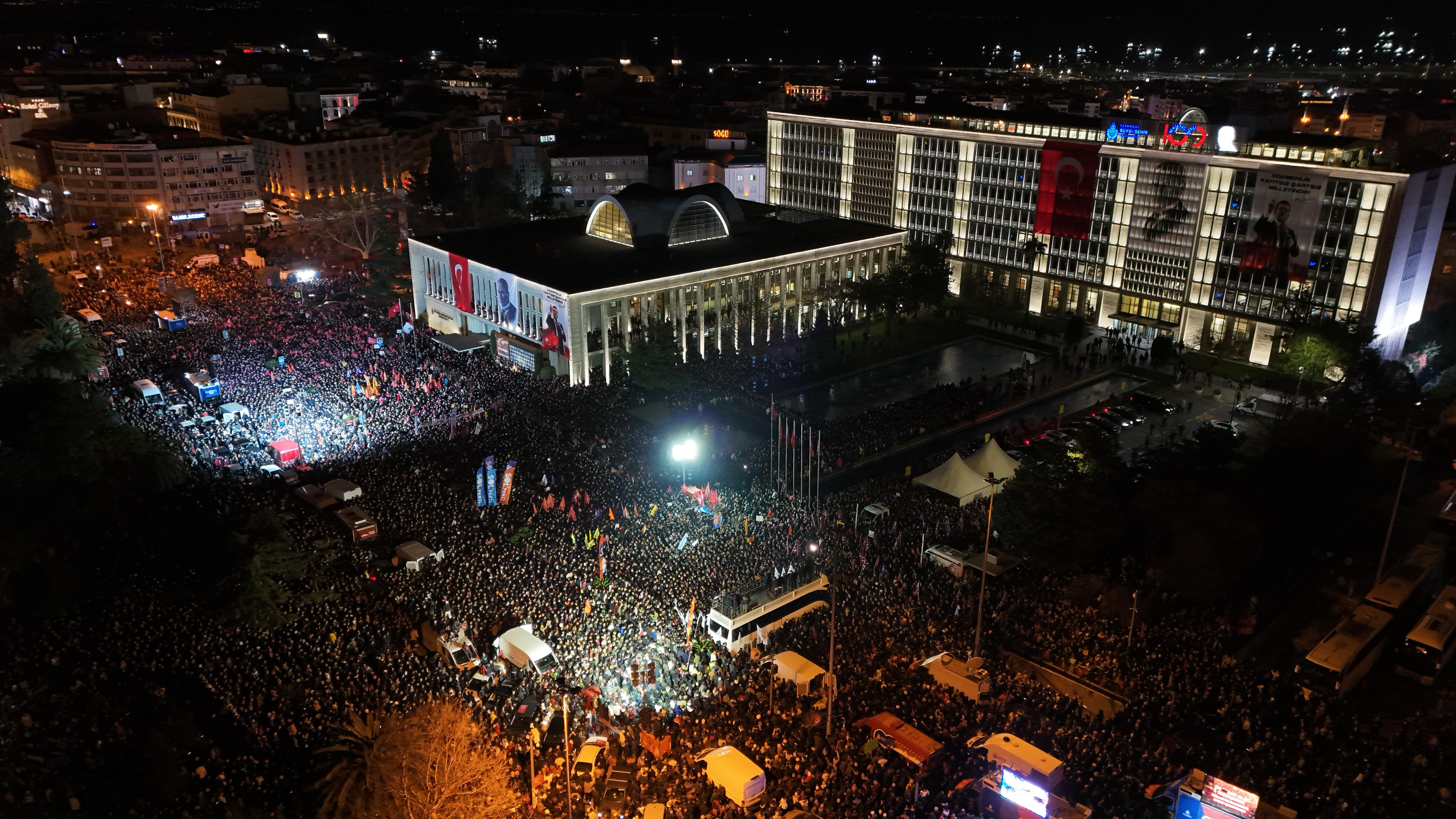 Saraçhane Meydanı'nda protesto