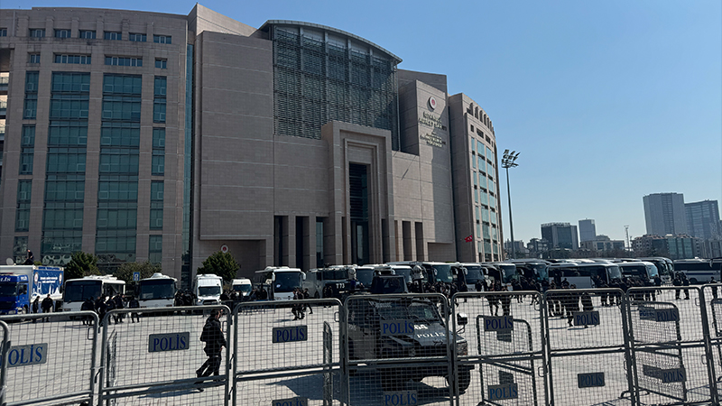 Akın Gürlek ve eşinin fotoğrafını paylaşan kişi tutuklandı