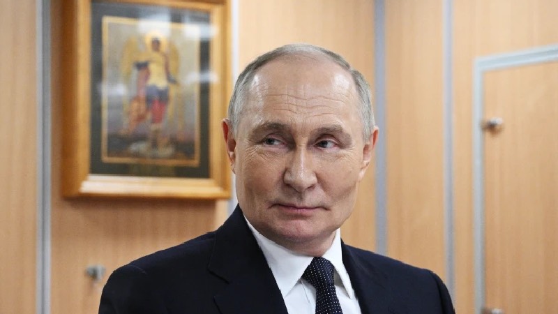 Putin, Rus şirketlerindeki Goldman Sachs'a ait hisselerin satışına onay verdi