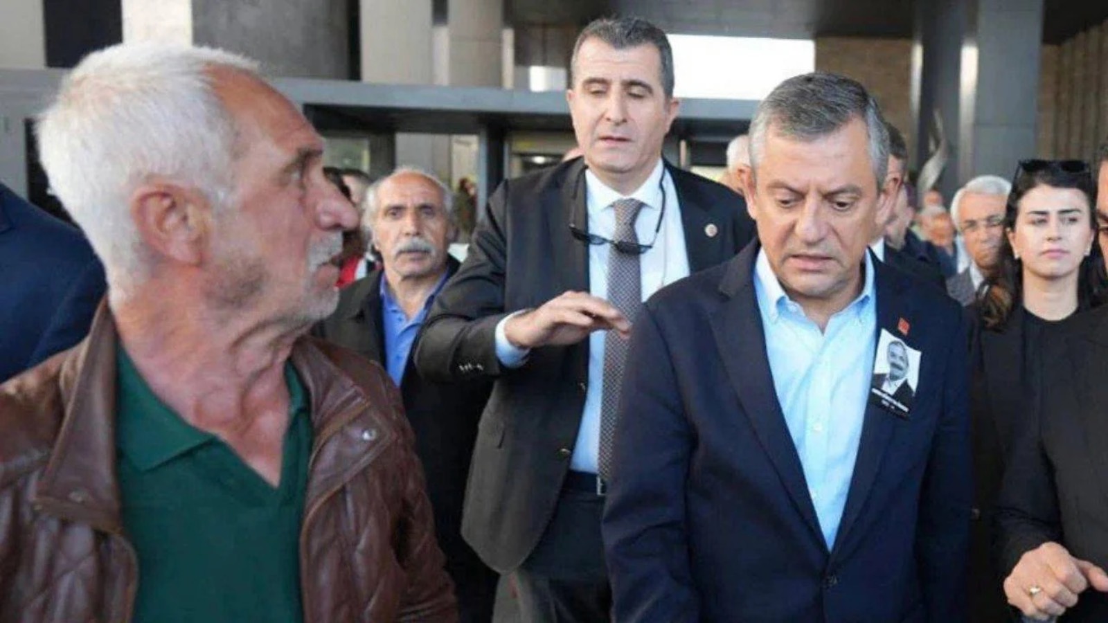 Özgür Özel'e saldıran Selçuk Tengioğlu’nun gözaltı süresi uzatıldı
