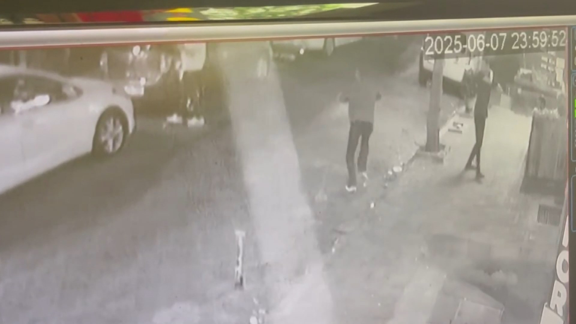 Bahçelievler'de 'Adam olun' diye bağırıp kurşun yağdırdı; o anlar kamerada