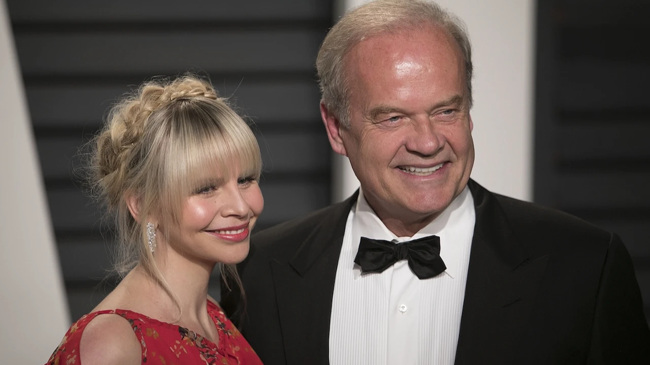 Frasier isimli dizi ile şöhret olan ünlü oyuncu Kelsey Grammer'ın sekizinci kez baba olmaya hazırlandığı açıklandı. 