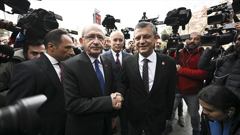 Kemal Kılıçdaroğlu ve Özgür Özel