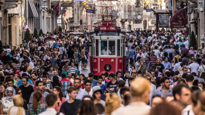 TSK’dan MİT’e, Cumhurbaşkanlığı’ndan TBMM’ye: Çoğunluk “Hiçbirine güvenmiyorum” dedi
