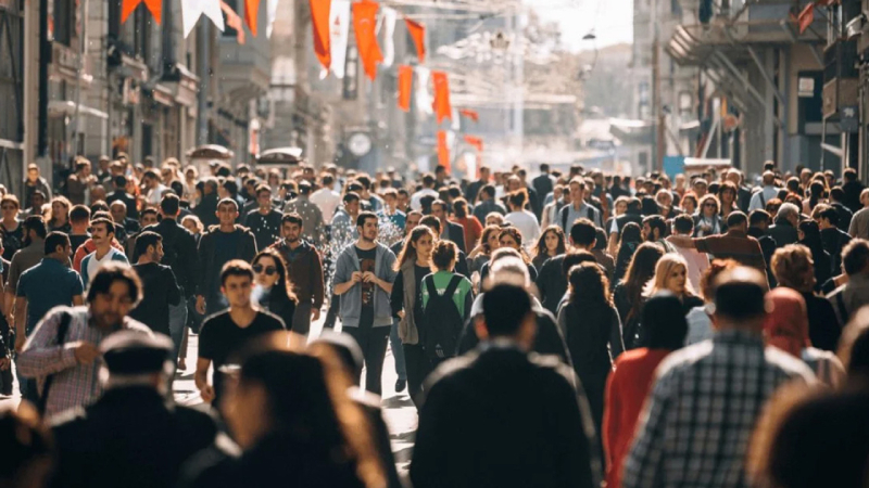 Anket çalışmasında katılımcılara ''Türkiye'de en güvendiğiniz kurum hangisidir?'' sorusu yöneltildi. Araştırmaya katılanların yüzde 24.9'u "Hiçbirine güvenmiyorum" dedi.