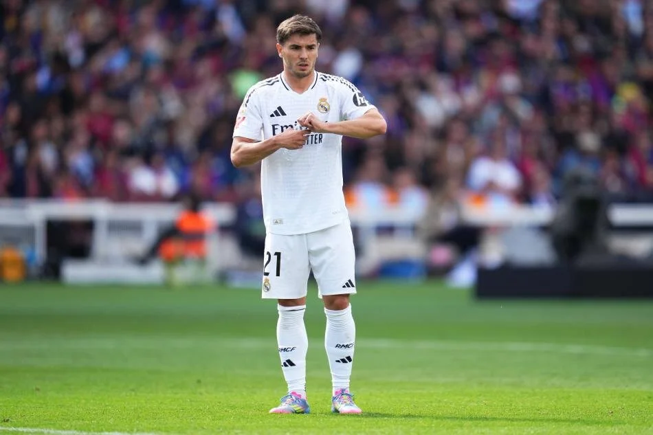 Yeni sezon öncesi transfer çalışmalarına hız veren Fenerbahçe için, Milan Skriniar ve Nelson Semedo’nun ardından ses getirecek bir transfer iddiası geldi. Sarı-lacivertli kulübün, Real Madrid forması giyen yıldız futbolcu Brahim Diaz ile ilgilendiği dedikoduları spor kamuoyunda yüksek sesle konuşulmaya başlandı.