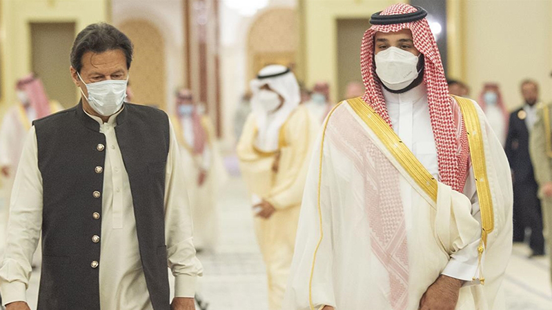 Suudi Arabistan ile Pakistan, ortak stratejik savunma anlaşması imzaladı