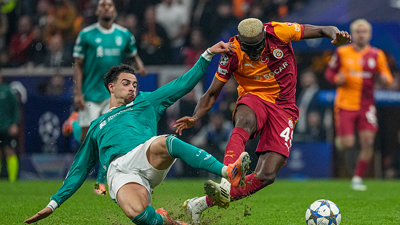 Okan Buruk, Victor Osimhen'in son durumunu açıkladı