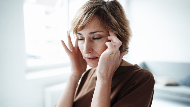 Uzmanından zamansız menopoz uyarısı: Doğal nedenler kadar dış faktörler de tetikliyor