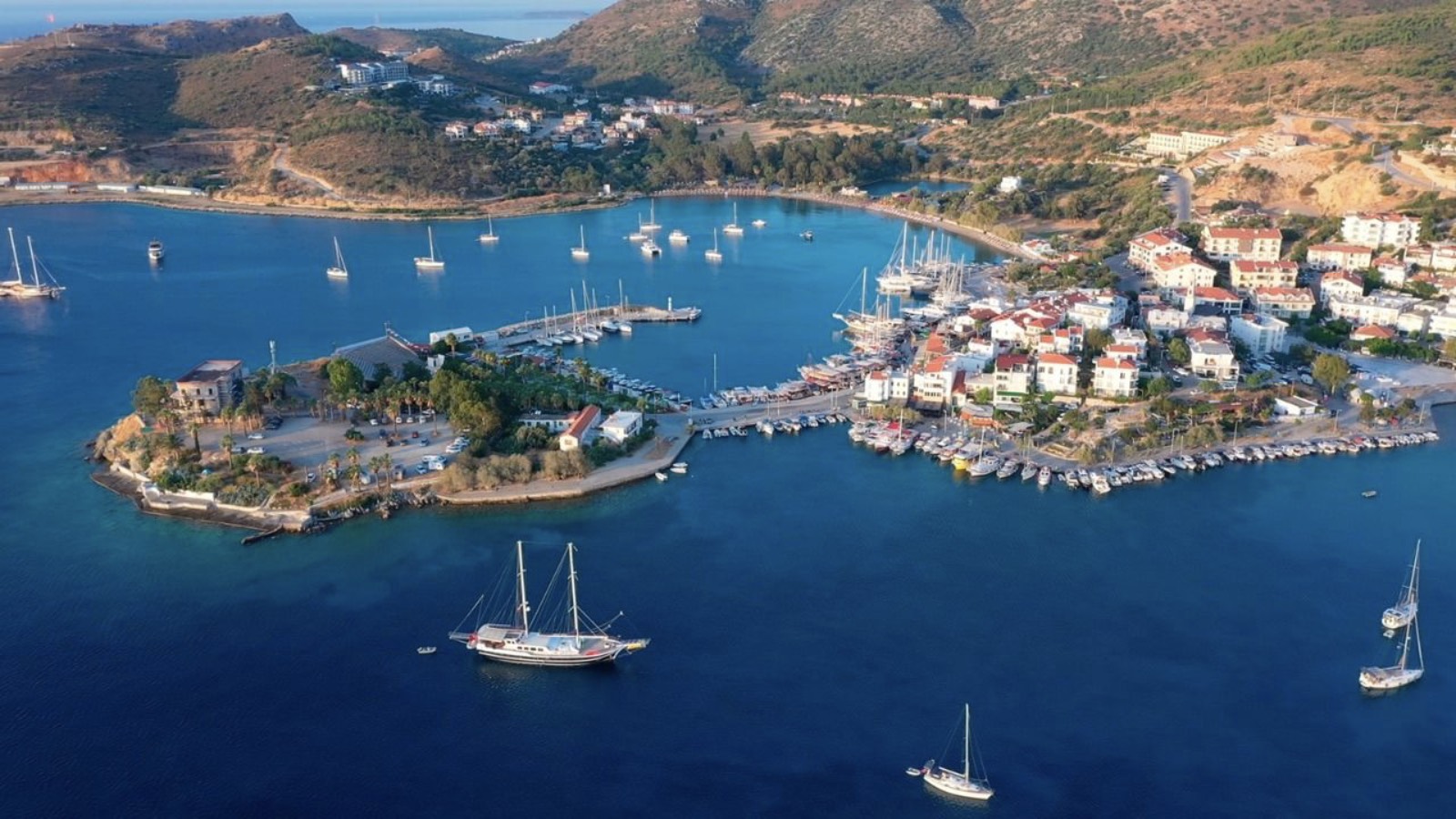 CHP’li Özcan, Datça İskelesi'ne el konulma girişimini TBMM’ye taşıdı