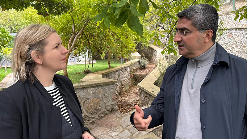 DEVA Partisi Genel Başkan Yardımcısı Mehmet Emin Ekmen: Toplum güvensiz, Kürtlerde de coşkulu hava yok; Erdoğan’ın yarışmasına imkan verecek düzenlemeye bakmayız