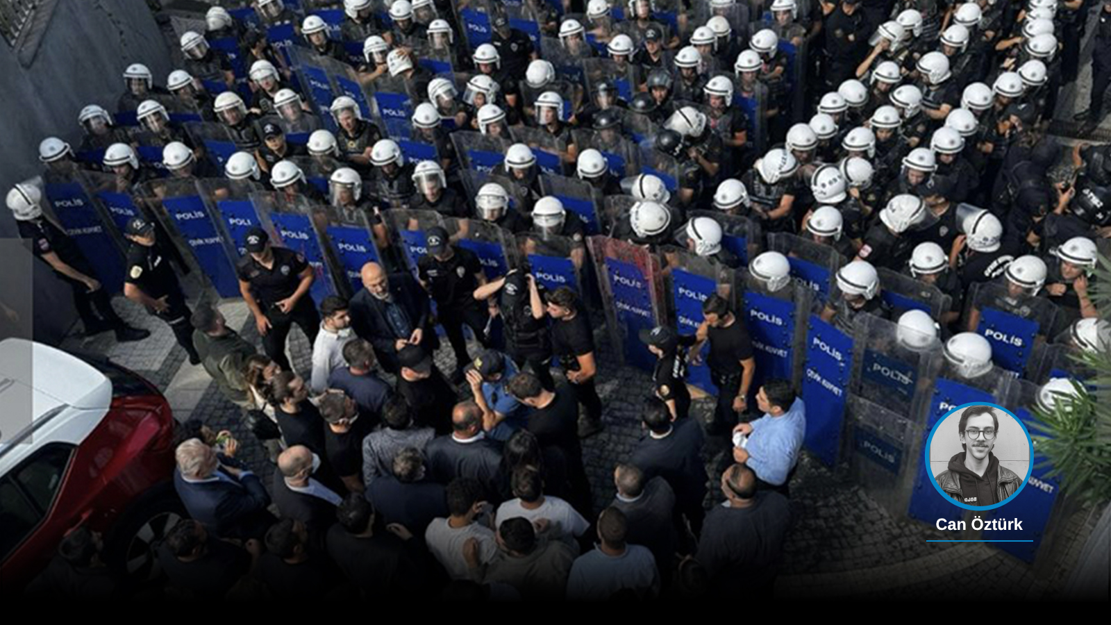CHP İstanbul İl Başkanlığı’nda paylaşım yapan gazeteci Fatoş Erdoğan ve 19 kişi hakkında “Soğuk Savaş” iddianamesi ile kopya dava