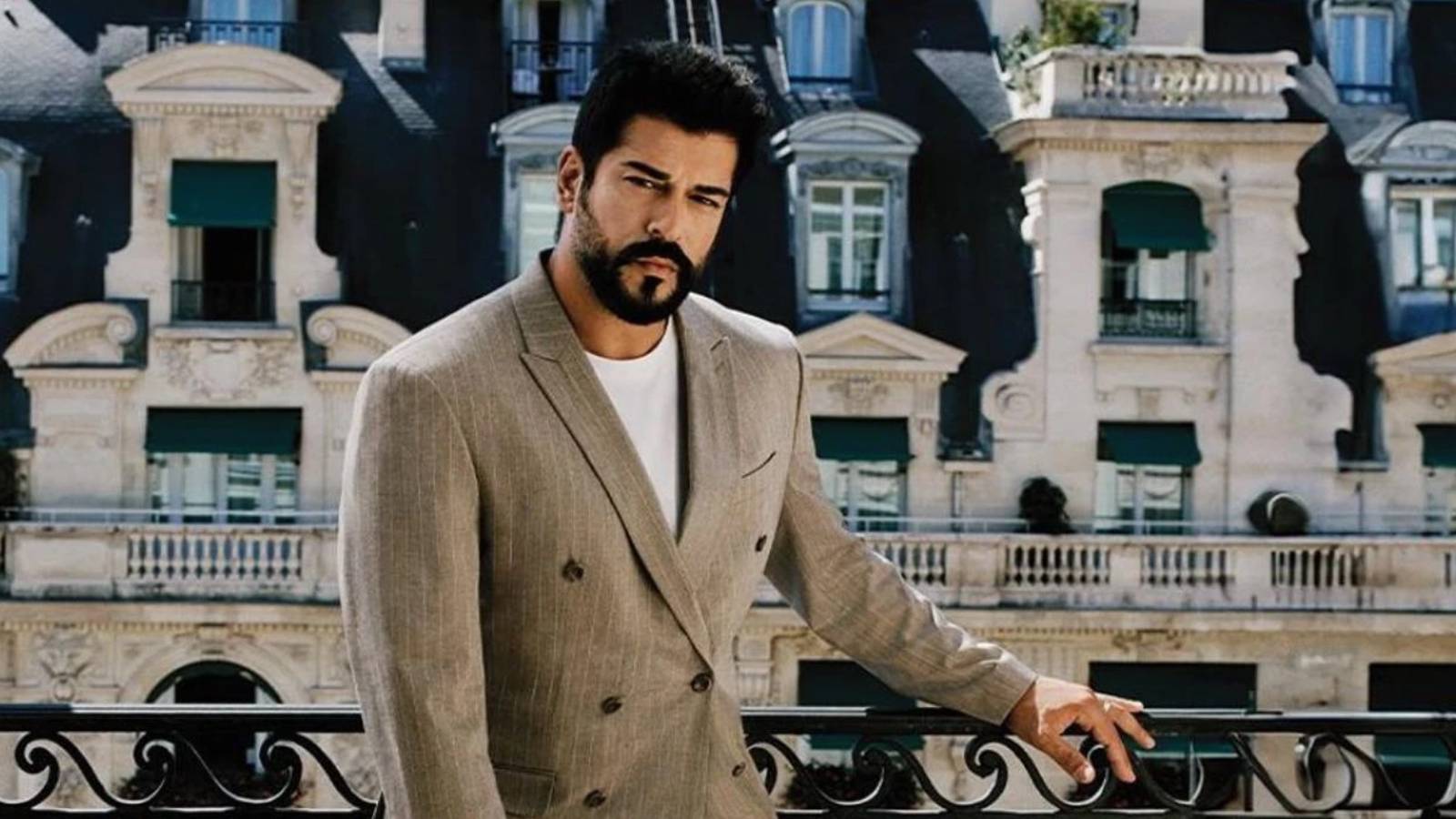 Burak Özçivit'ten "Her şeyi satıp ülkeyi terk edecek" iddiasına yanıt