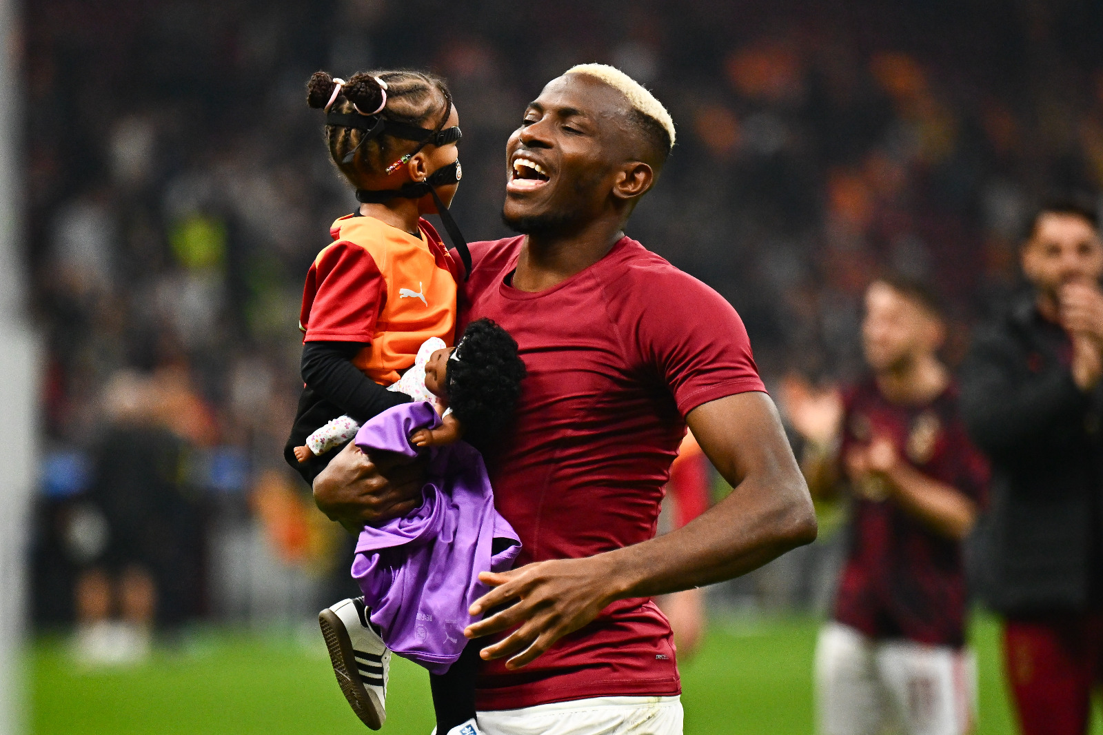 Galatasaray'ın Bodo/Glimt galibiyeti Avrupa'da gündem oldu: Osimhen'i gördün mü Napoli, muhteşem!
