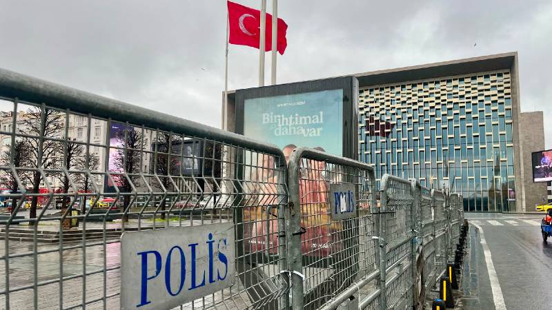 İmamoğlu, Çağlayan Adliyesi'nde ifade verecek: İstanbul Valiliği'nden 4 ilçede miting ve eylem yasağı
