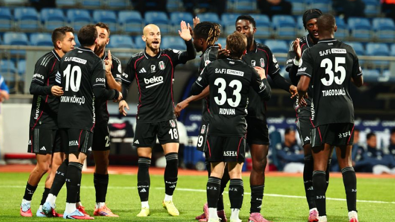 Spor yazarları, Kasımpaşa-Beşiktaş maçını yorumladı: "Büyük kulübün küçük takımı"