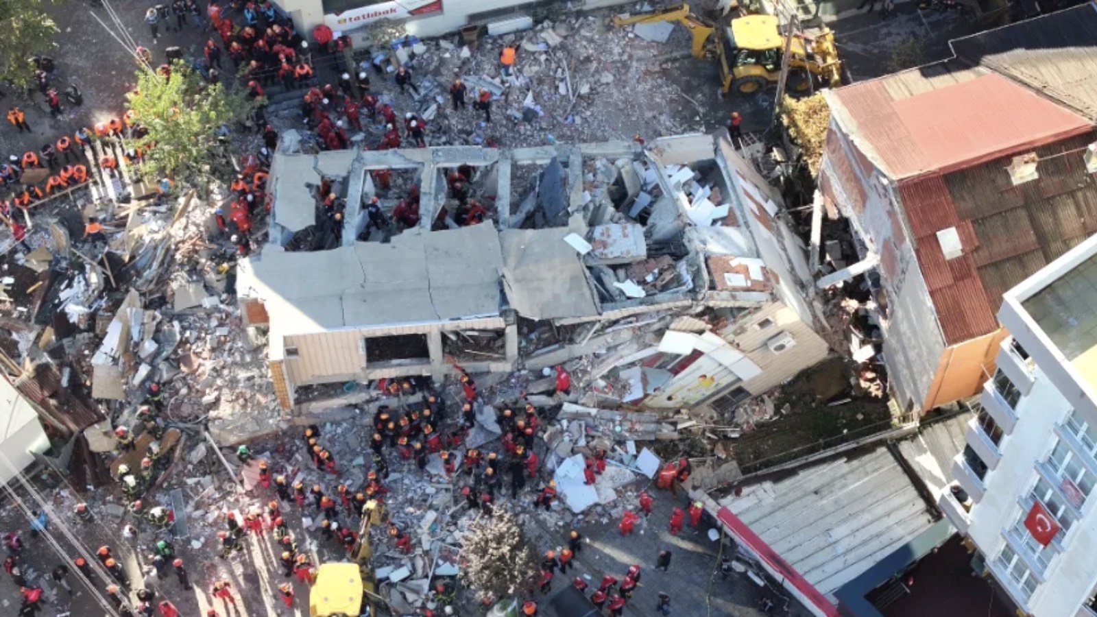 Gebze'de bina çöktü, 1 çocuk öldü: Sonumuz bu şekilde mi olacak; bina çöktüğü zaman mı yetkililer gelip inceleme yapacak