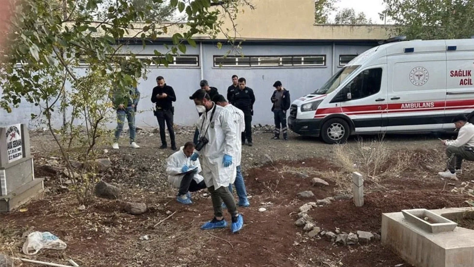 Mezarlıkta bebek cesedi bulundu: Soruşturma başlatıldı