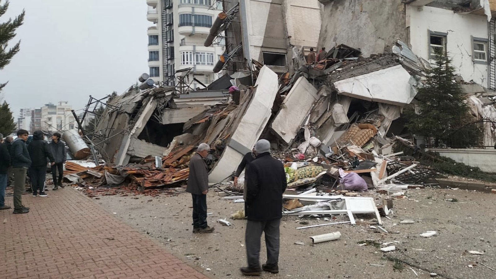 Sueda Kent Sitesi'ne ilişkin bilirkişi raporu: Dört kamu görevlisine daha sorumluluk tespiti