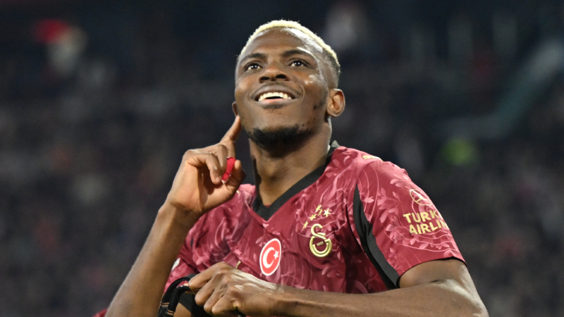 Victor Osimhen, Şampiyonlar Ligi'nde haftanın 11'ine seçildi