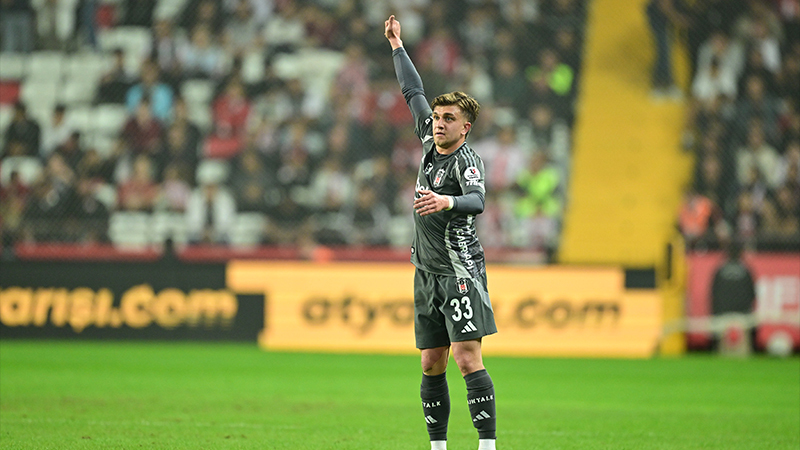 Beşiktaş'a Rıdvan Yılmaz'dan kötü haber