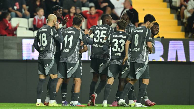Beşiktaş, kritik maçta Samsunspor'u ağırlıyor: İşte muhtemel 11'ler