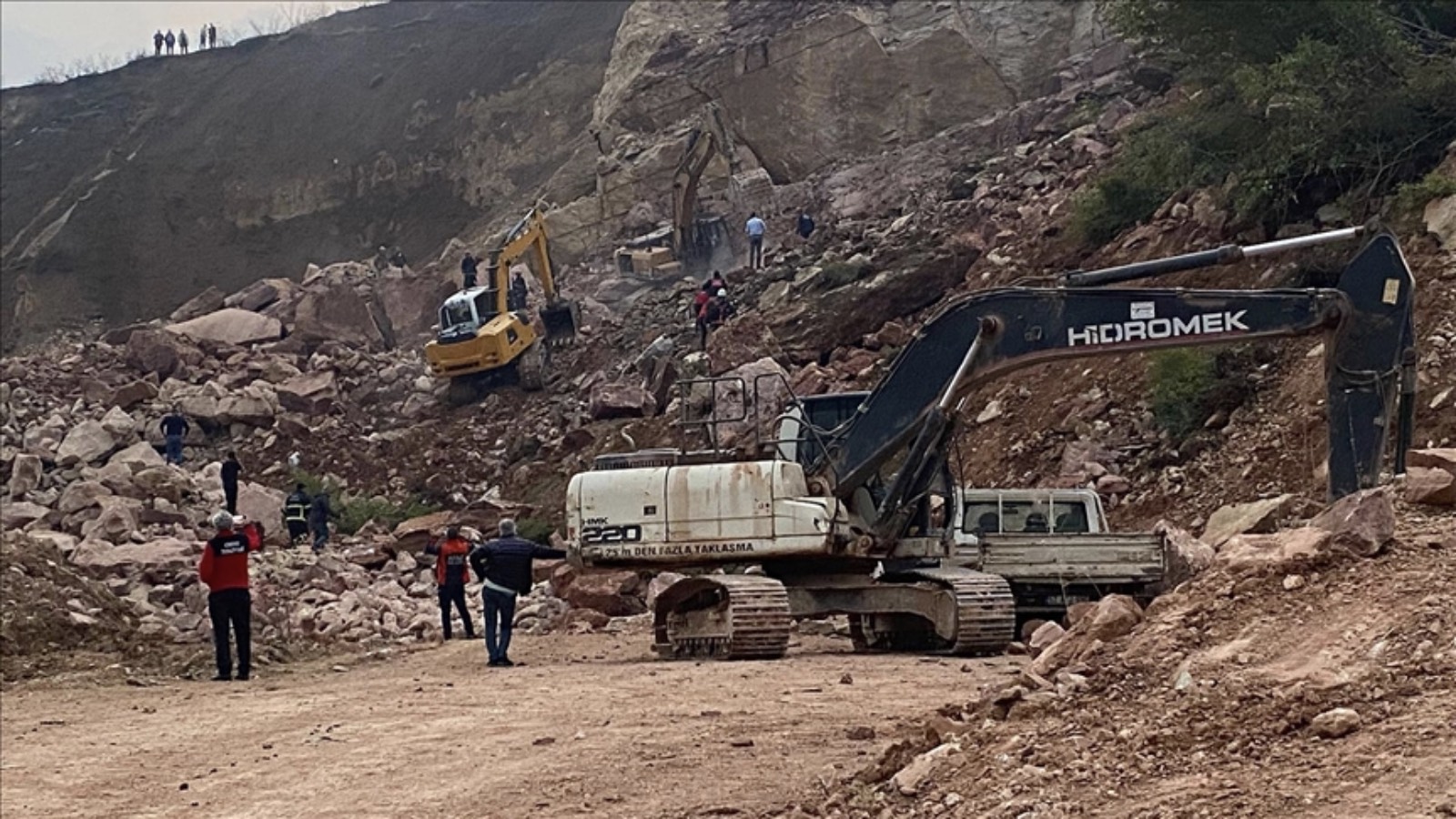 Taş ocağı göçüğünde iki işçi hayatını kaybetti: Ön rapor çıktı