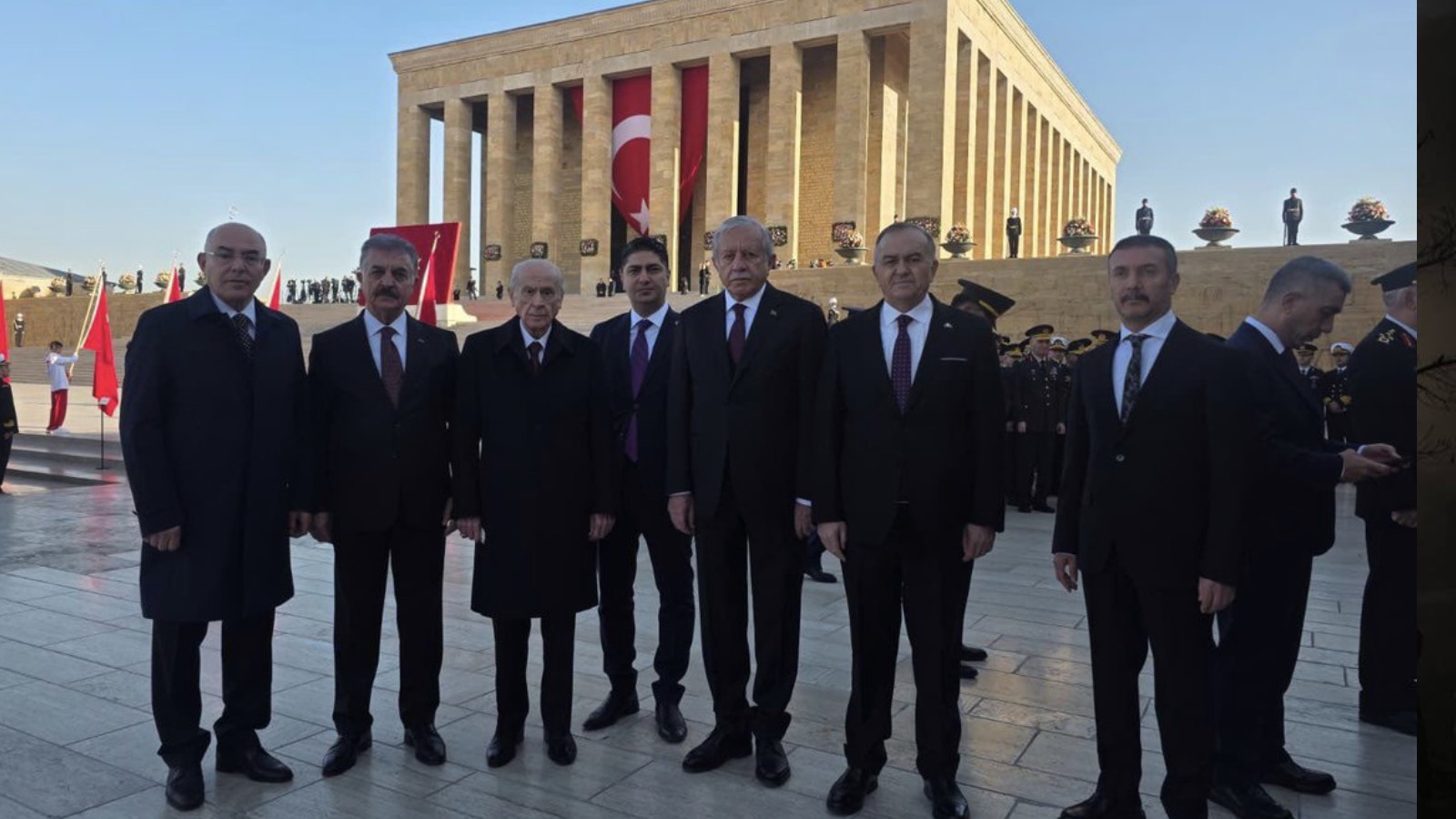 29 Ekim'deki törene "İnsani bir halden kaynaklı" diyerek katılmamıştı: MHP lideri Bahçeli, Atatürk'ü anmak için Anıtkabir'de