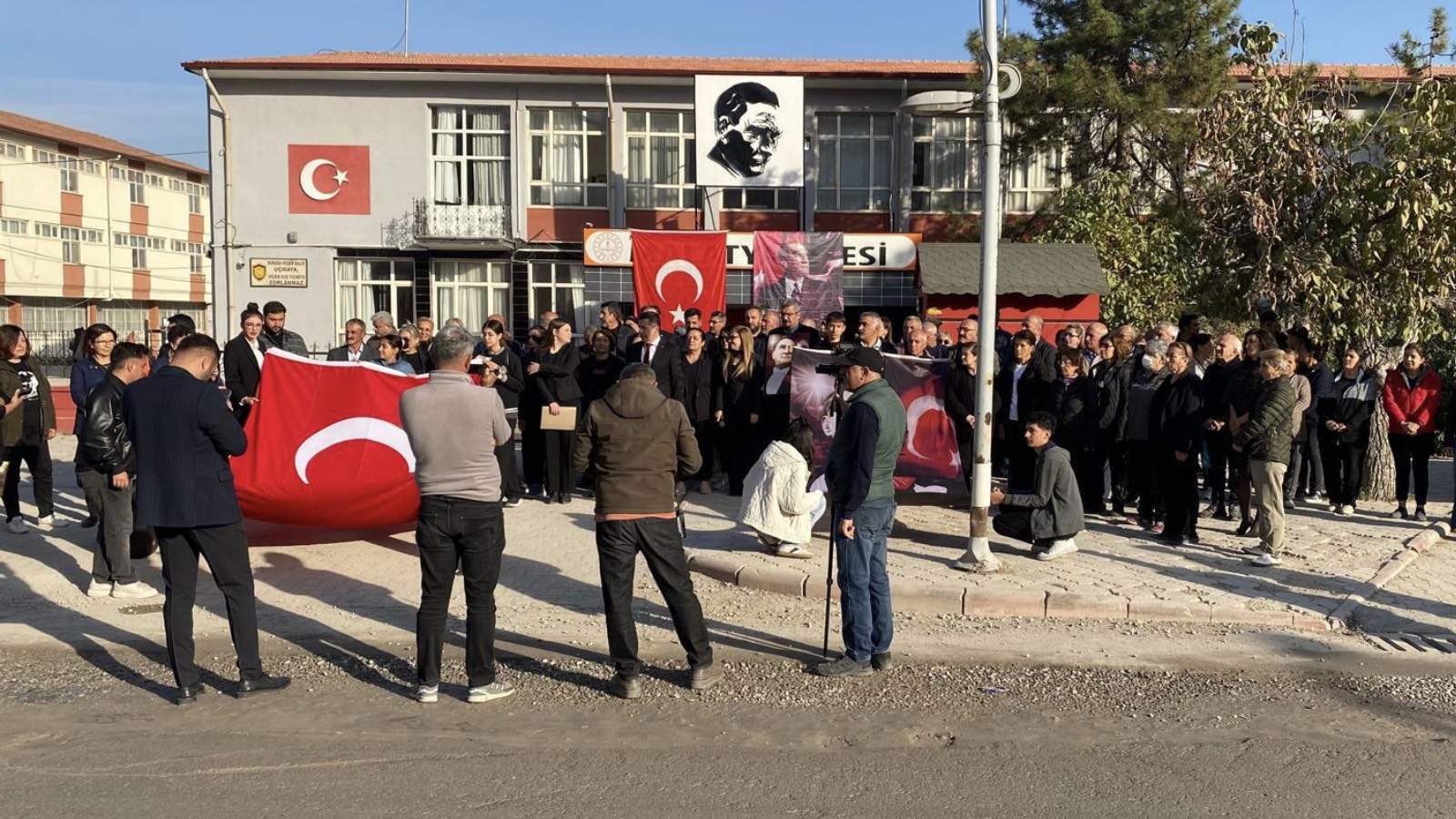 DMM'den 'MEB, okullarda 10 Kasım'da Atatürk anmayı yasakladı' iddiasına açıklama
