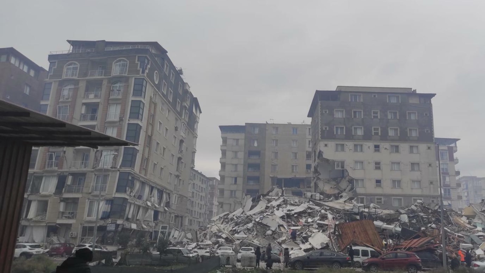 6 Şubat depremlerinin üstünden bin gün geçti: 73 kişiye mezar olan Süleyman Mutlu Apartmanı iddianamesi hazırlandı