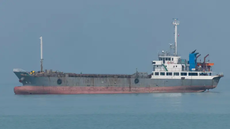 Denizcilik analiz şirketi Windward, gölge filonun şu anda 1300 gemiden oluştuğunu tahmin ediyor.