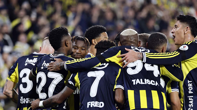 Fenerbahçe'ye devre arası yıldız yağacak!