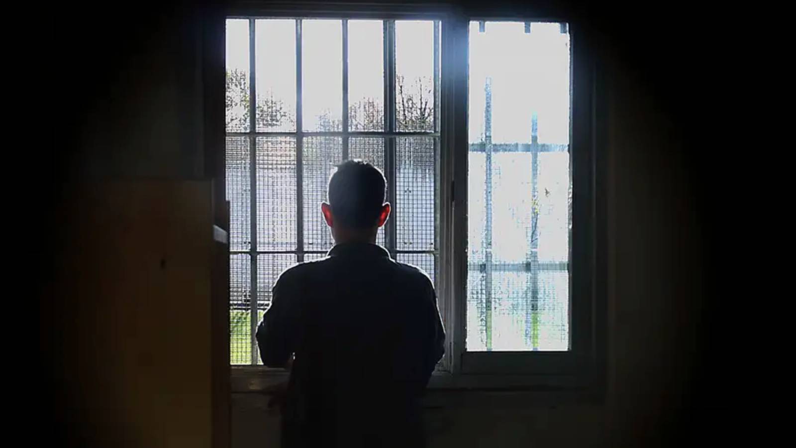 Cemil Tugay'dan “suça sürüklenen çocuklar" sorusuna yanıt: Onlara 'kötü insan, suçlu' demeden, arkada yatan nedeni ortadan kaldırmamız gerekiyor