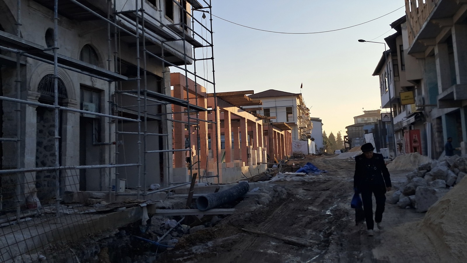 Hatay'ın "riskli alan" ilan edilen Affan Mahallesi sakinleri TOKİ konutlarına gitmek istemiyor: Kültürümüzü bırakmak istemiyoruz