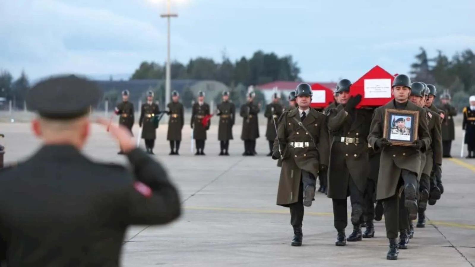 Libya Genelkurmay Başkanı Al-Haddad, toprağa verildi