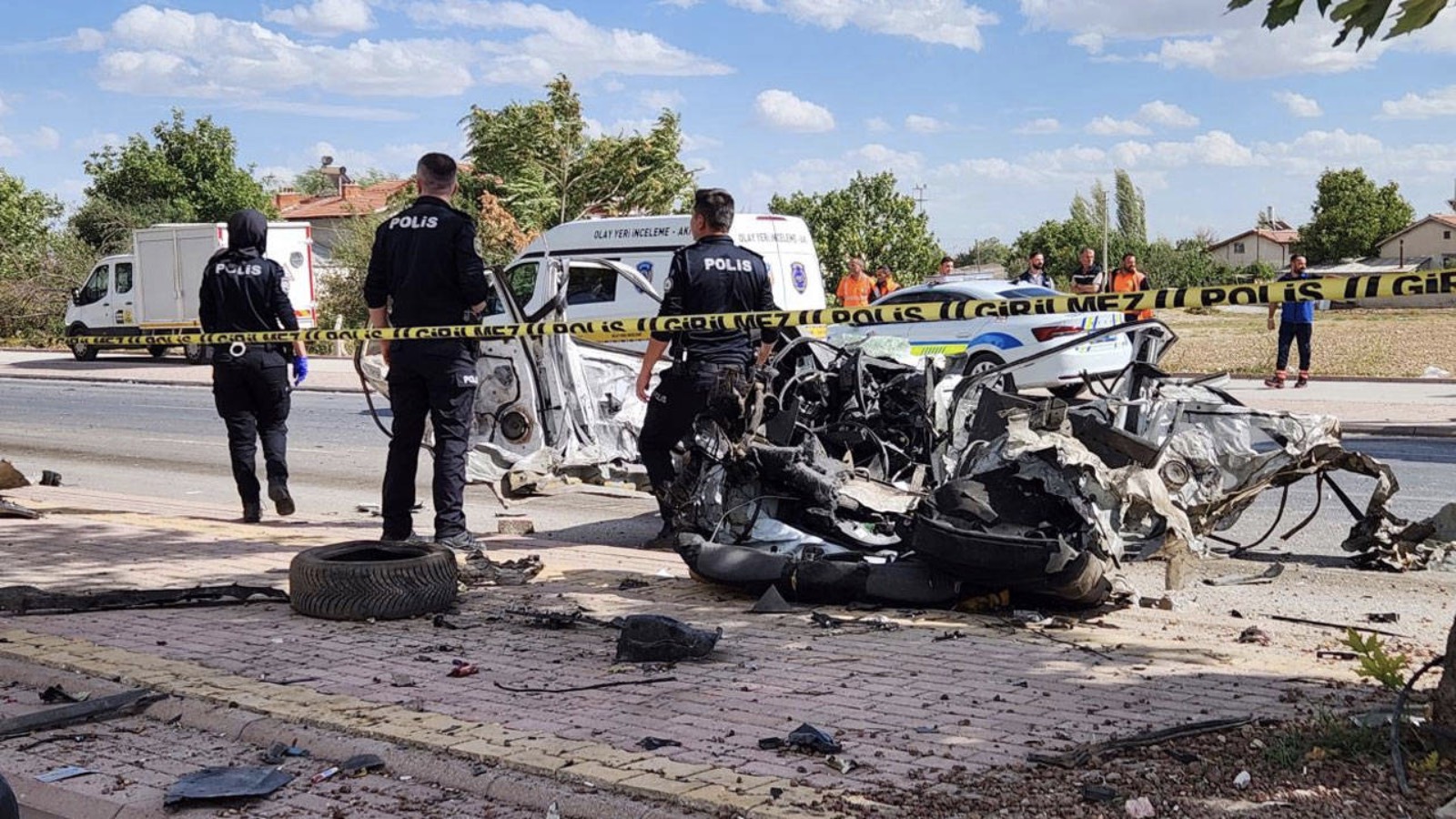 Kırmızı ışıkta öğretmenin aracına çarpıp ölümüne neden olmuştu: Sürücü için 25 yıl hapis istemi